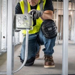 Klein Tools Lightweight Gel Kneepads -Safety Equipment Sales klein tools flooring knee pads 60184 a0 1000 1