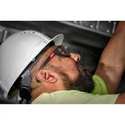 Milwaukee Red Disposable Earplugs (100-Pack) and Performance Safety Glasses with Clear Fog-Free Lenses -Safety Equipment Sales milwaukee ear plugs 48 73 3005 48 73 2020 77 1000