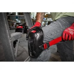 Milwaukee Flexible Knee Pads with PACKOUT Tool Bag 23 Milwaukee Flexible Knee Pads with PACKOUT Tool Bag -Safety Equipment Sales milwaukee flooring knee pads 48 73 6000 48 22 8321 4f 1000