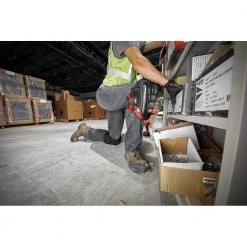 Milwaukee High Performance Hard Shell Knee Pads -Safety Equipment Sales milwaukee flooring knee pads 48 73 6030 77 1000