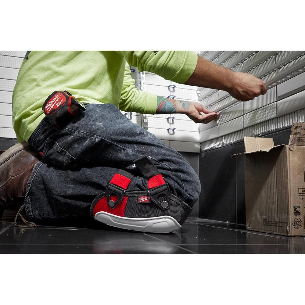 Milwaukee Non Marring Performance Knee Pad with PACKOUT Tool Bag 11 Milwaukee Non Marring Performance Knee Pad with PACKOUT Tool Bag - Image 11