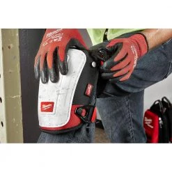 Milwaukee Non Marring Performance Knee Pad with PACKOUT Tool Bag 21 Milwaukee Non Marring Performance Knee Pad with PACKOUT Tool Bag -Safety Equipment Sales milwaukee flooring knee pads 48 73 6040 48 22 8321 77 1000