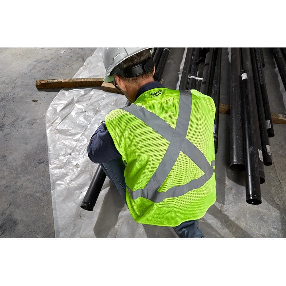 Milwaukee 2X-Large /3X-Large Yellow Class 2-High Visibility Safety Vest with 10 Pockets (4-Pack) 9 Milwaukee 2X-Large /3X-Large Yellow Class 2-High Visibility Safety Vest with 10 Pockets (4-Pack) - Image 9