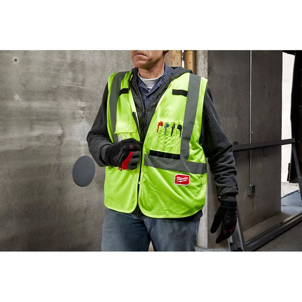 Milwaukee 2X-Large /3X-Large Orange Class 2-High Visibility Safety Vest with 10 Pockets 11 Milwaukee 2X-Large /3X-Large Orange Class 2-High Visibility Safety Vest with 10 Pockets - Image 11