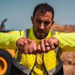 MOBILE COOLING Mens Small High Visibility Pro Hydrologic Evaporative Cooling Vest -Safety Equipment Sales safety vests mcuv02100221 76 1000