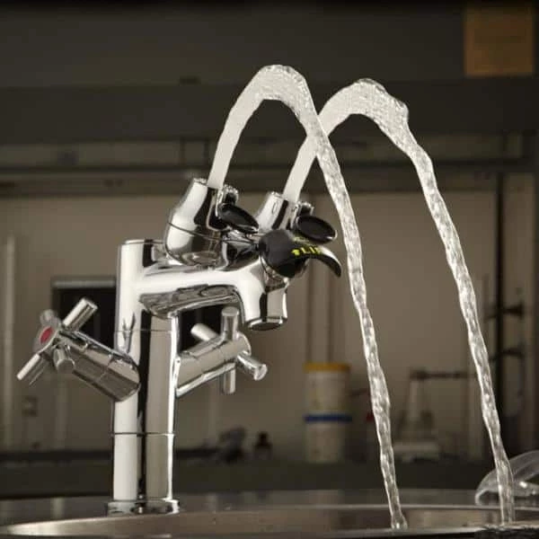 Speakman Eyesaver Eye Wash Faucet Combination Single Post Laboratory Faucet in Polished Chrome 3 Speakman Eyesaver Eye Wash Faucet Combination Single Post Laboratory Faucet in Polished Chrome - Image 3