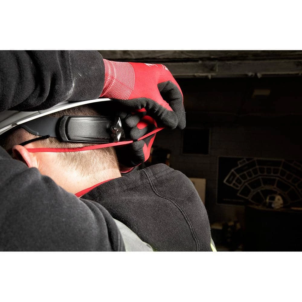 Milwaukee N95 Professional Multi-Purpose Valved Respirator with Gasket (3-Pack) 8 Milwaukee N95 Professional Multi-Purpose Valved Respirator with Gasket (3-Pack) - Image 8