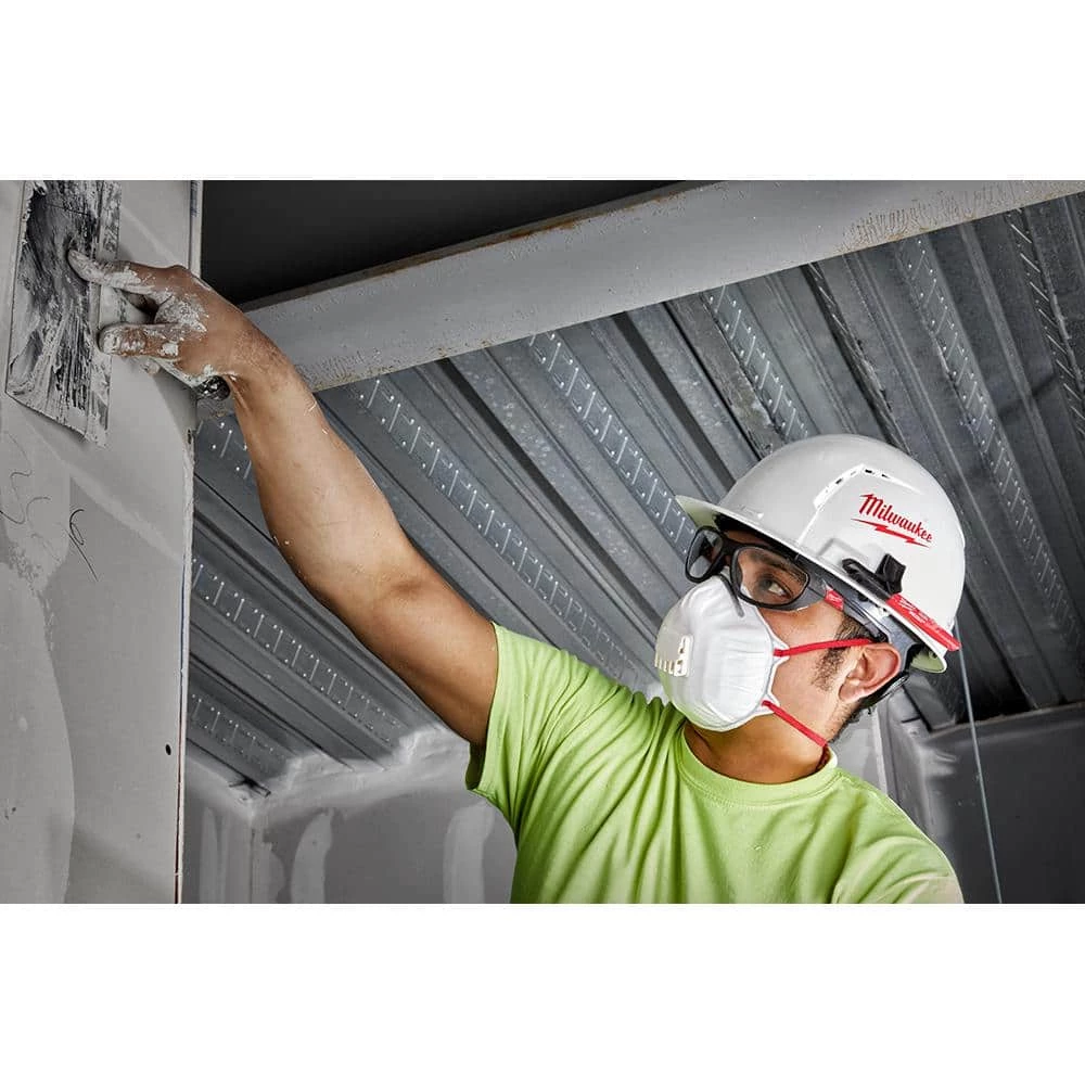 Milwaukee N95 Professional Multi-Purpose Valved Respirator with Gasket (40-Pack) 8 Milwaukee N95 Professional Multi-Purpose Valved Respirator with Gasket (40-Pack) - Image 8