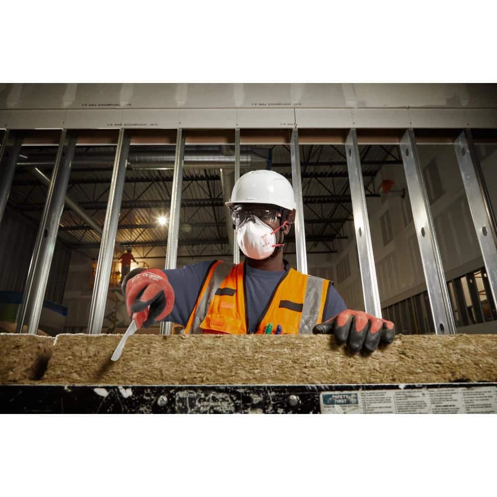 Milwaukee N95 Multi-Purpose Unvalved Respirator (10-Pack) 6 Milwaukee N95 Multi-Purpose Unvalved Respirator (10-Pack) - Image 6